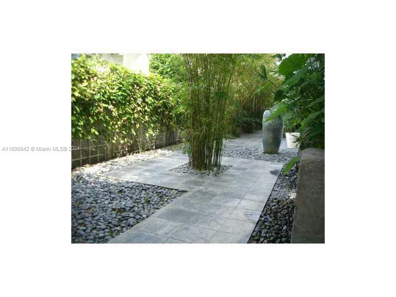 234 NE 3 ST #1809, Miami FL 33132