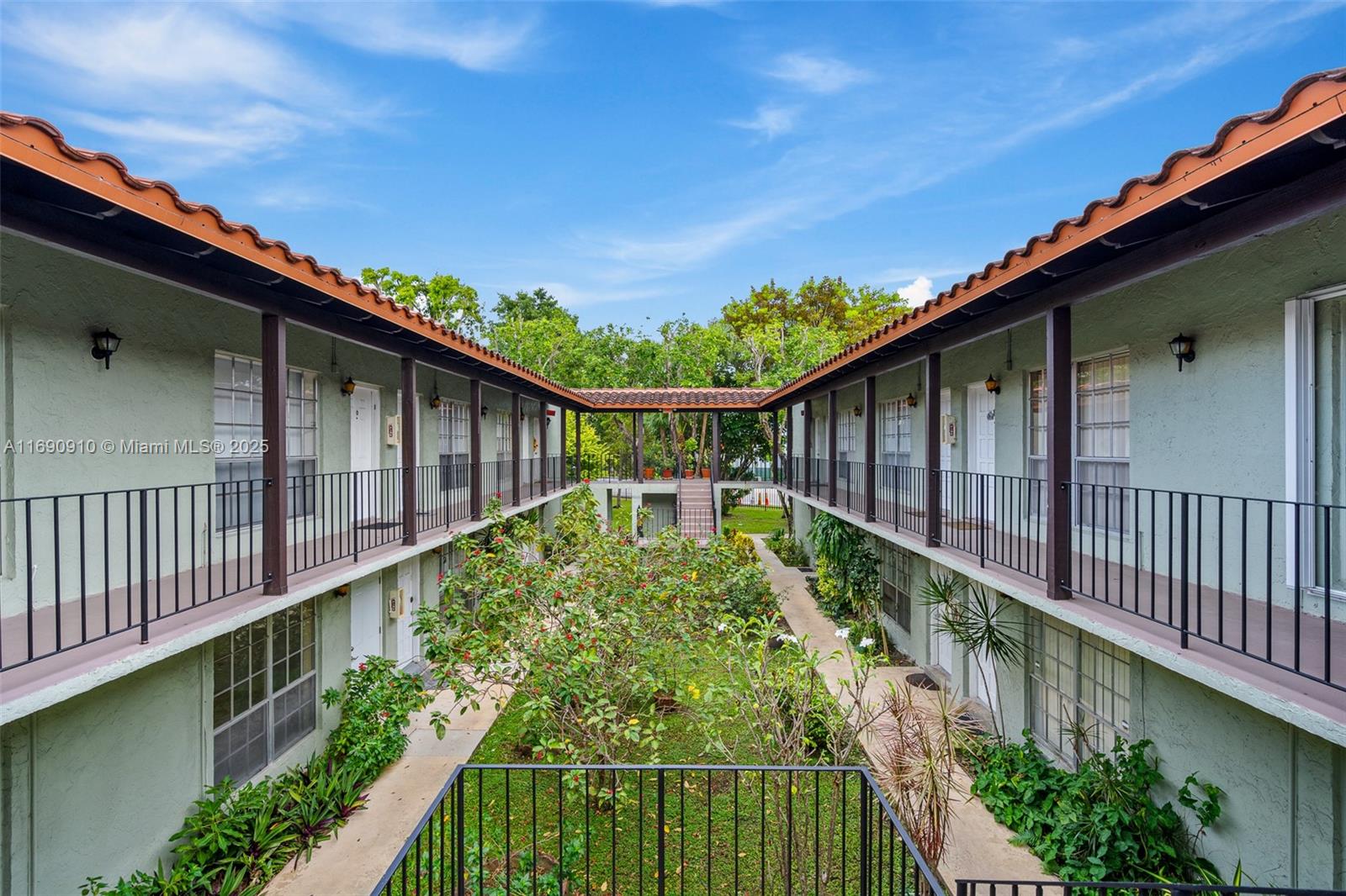 10776 N Kendall Dr #F10 For Sale A11690910, FL