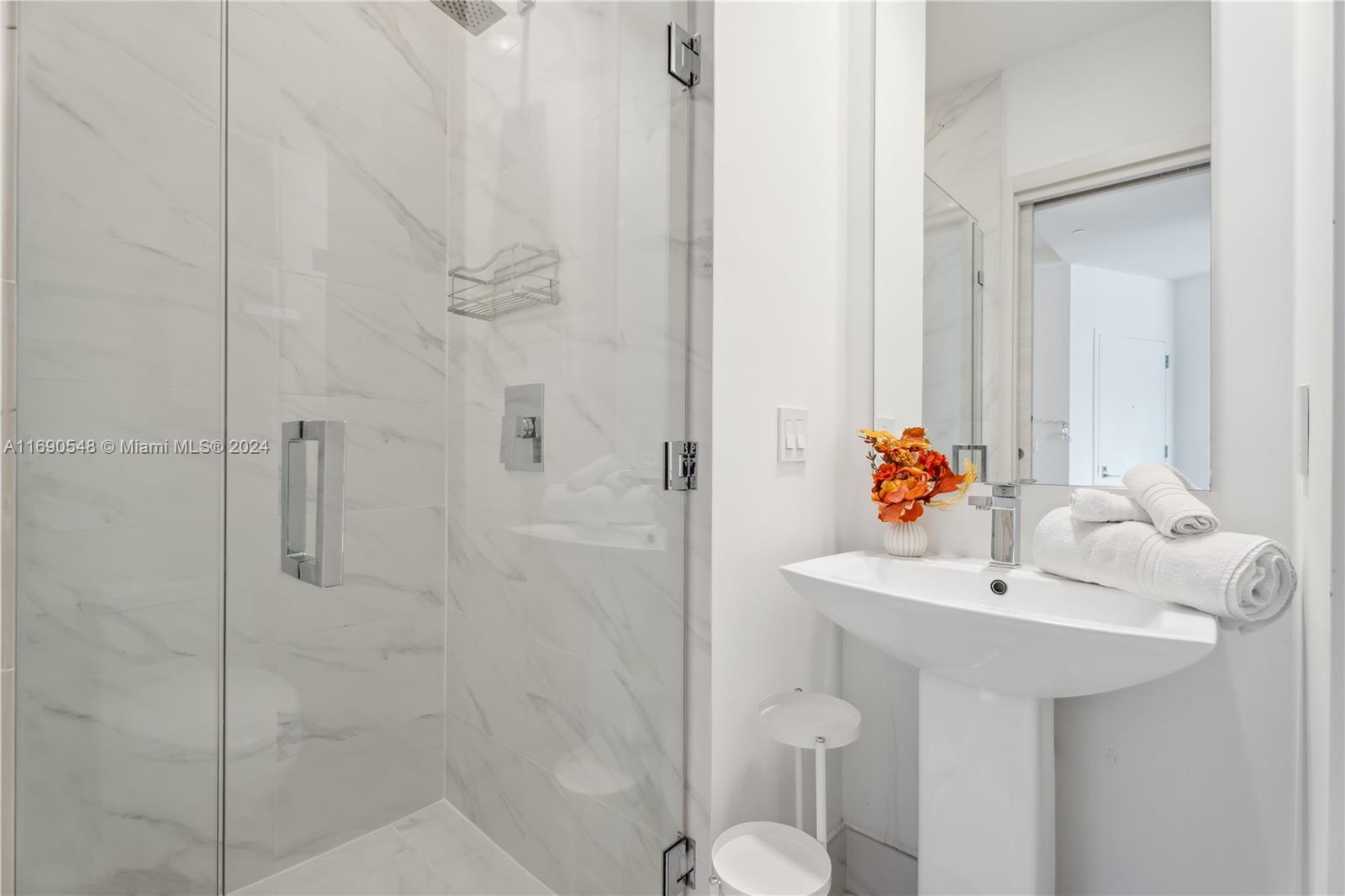 801 S Miami Ave #4803, Miami FL 33130