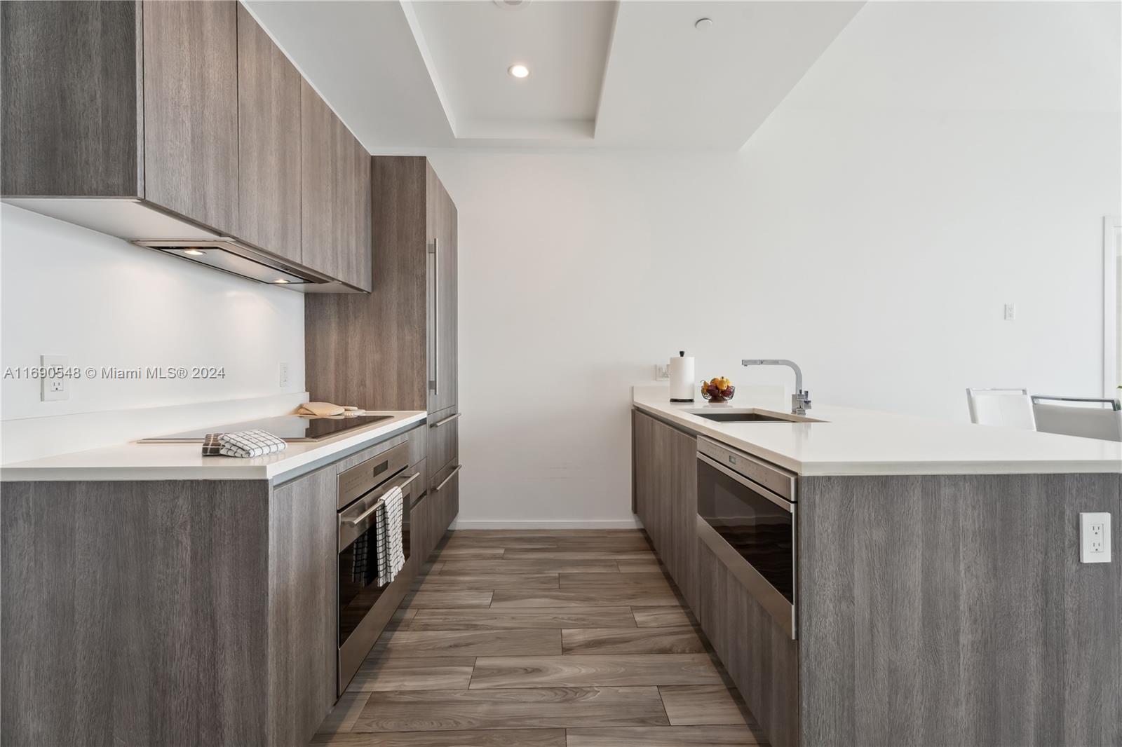 801 S Miami Ave #4803, Miami FL 33130