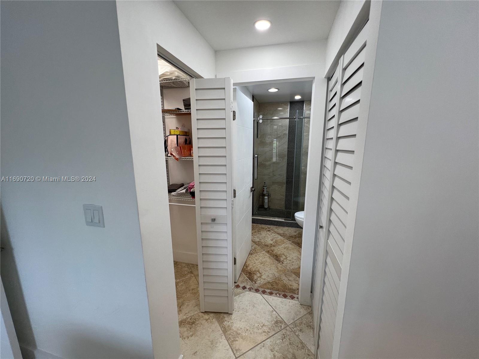 2741 Taft St #401, Hollywood, Florida image 25