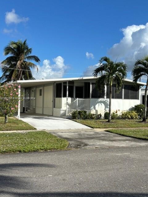 Residential, Boynton Beach, Florida image 1