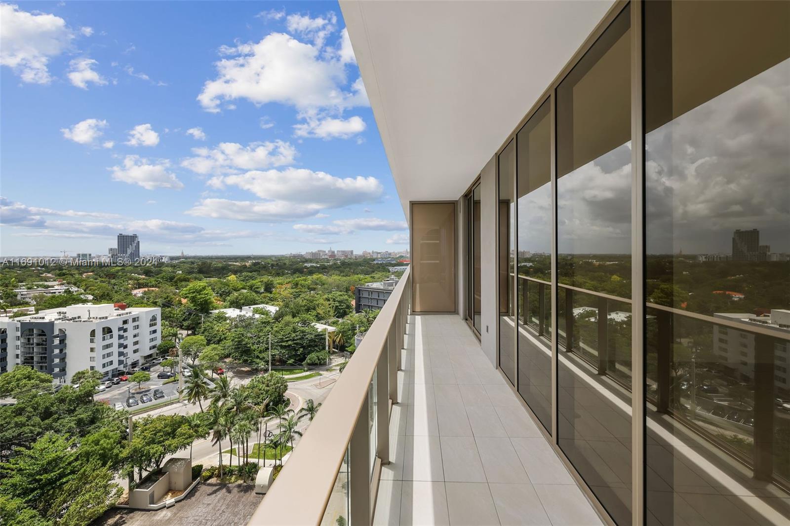 2678 Tigertail Ave #1011, Coconut Grove, Florida image 17