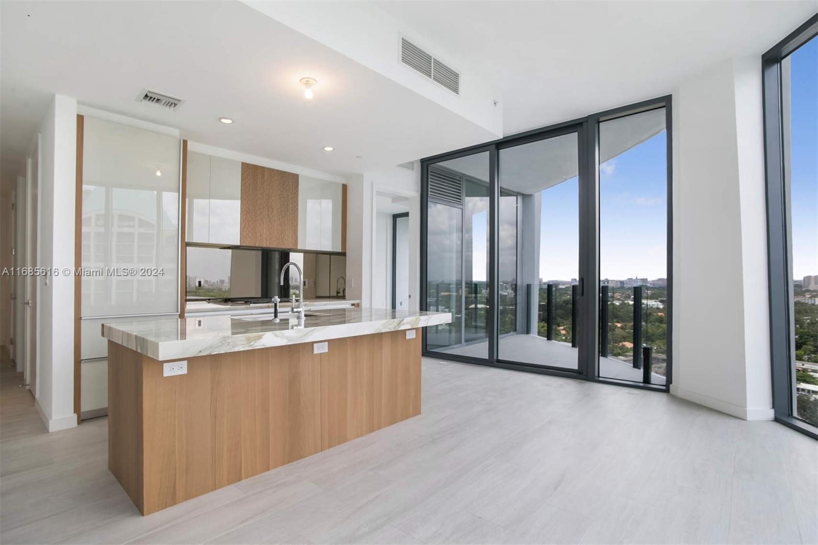 2831 S Bayshore Dr #1405, Miami FL 33133