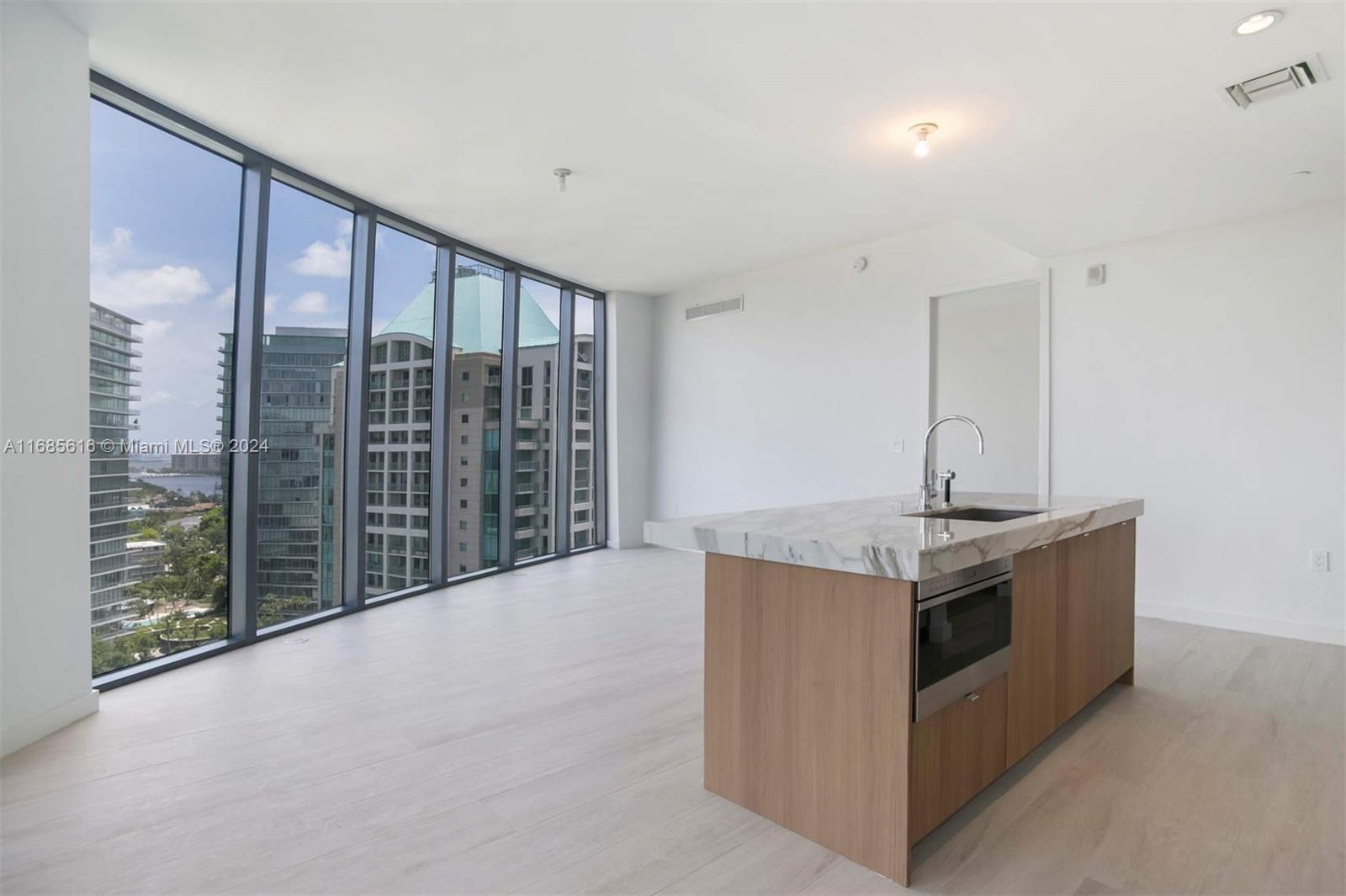 2831 S Bayshore Dr #1405, Miami FL 33133