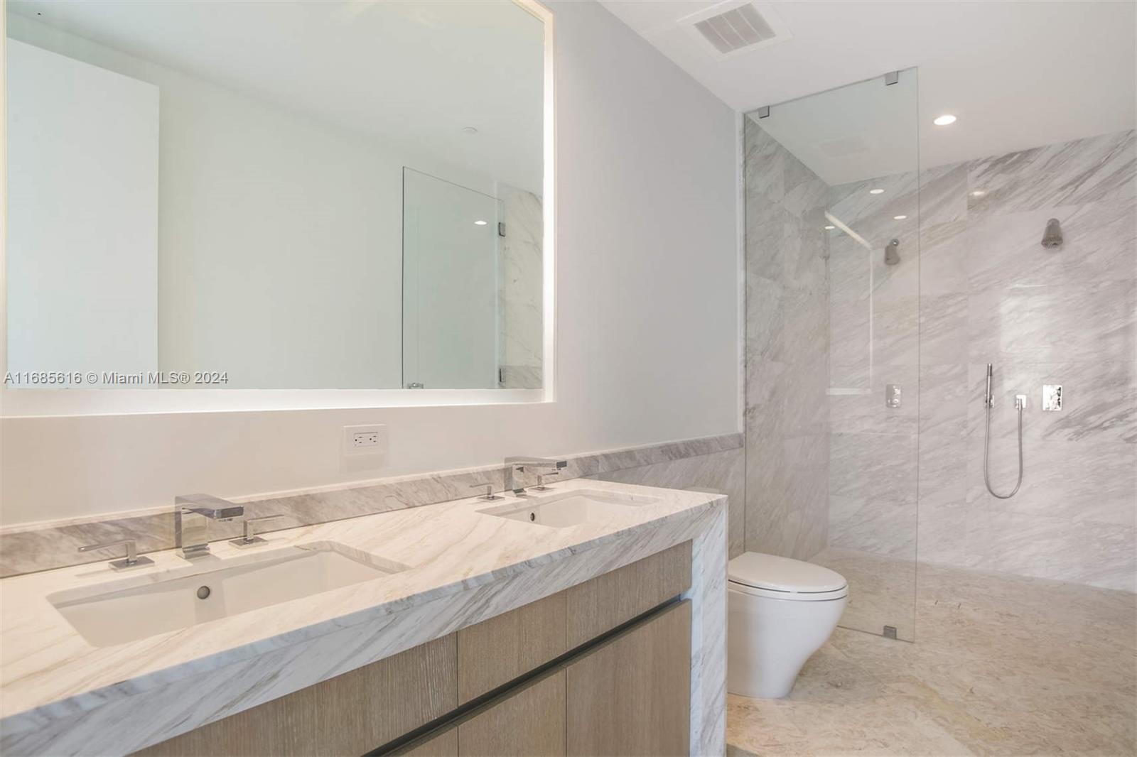 2831 S Bayshore Dr #1405, Miami FL 33133