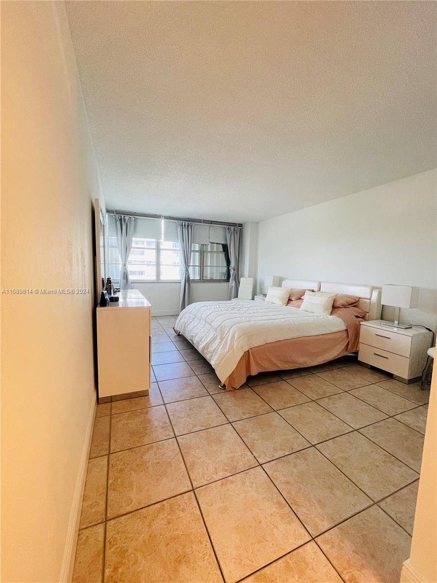 18041 Biscayne Blvd #1701, Aventura, Florida image 37