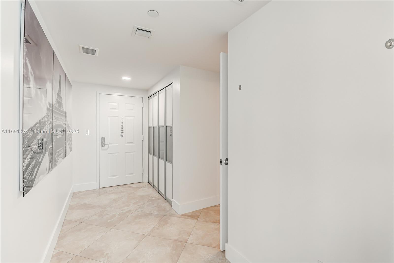 Residential, Aventura, Florida image 3