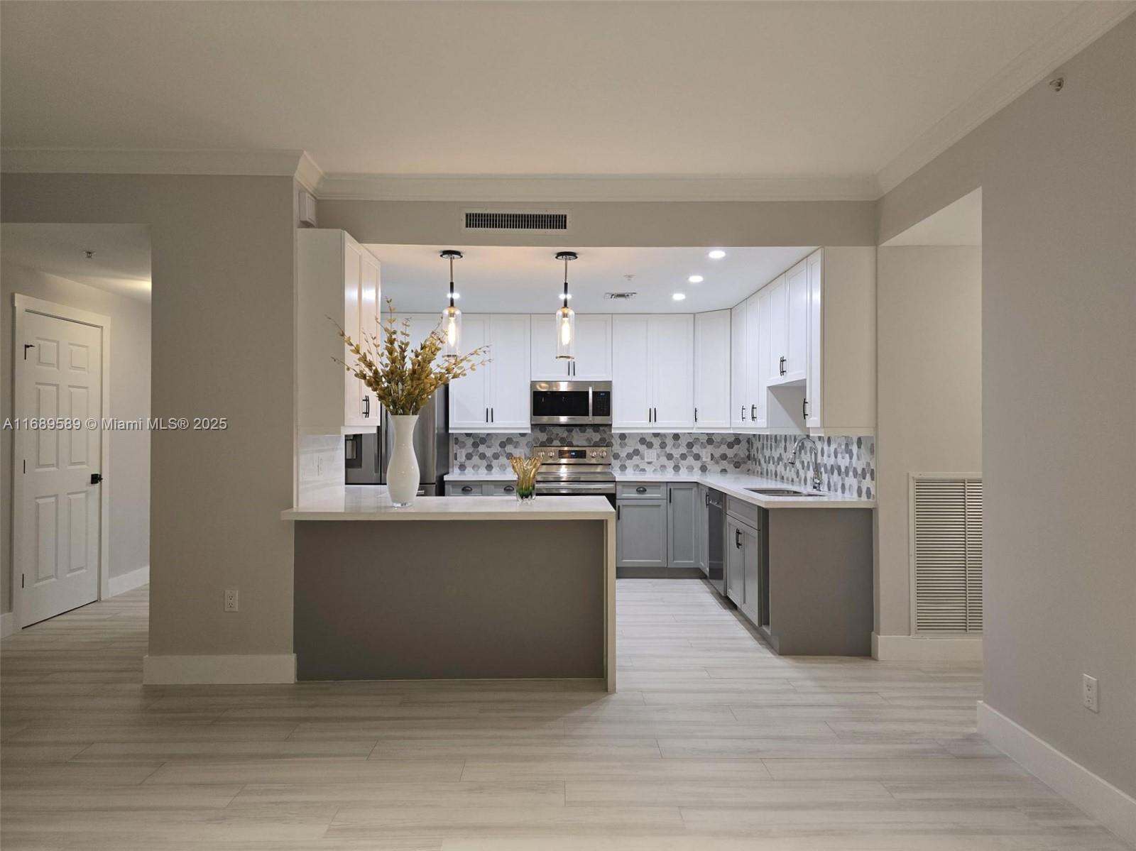 100 Andalusia Ave #305-06, Coral Gables FL 33134