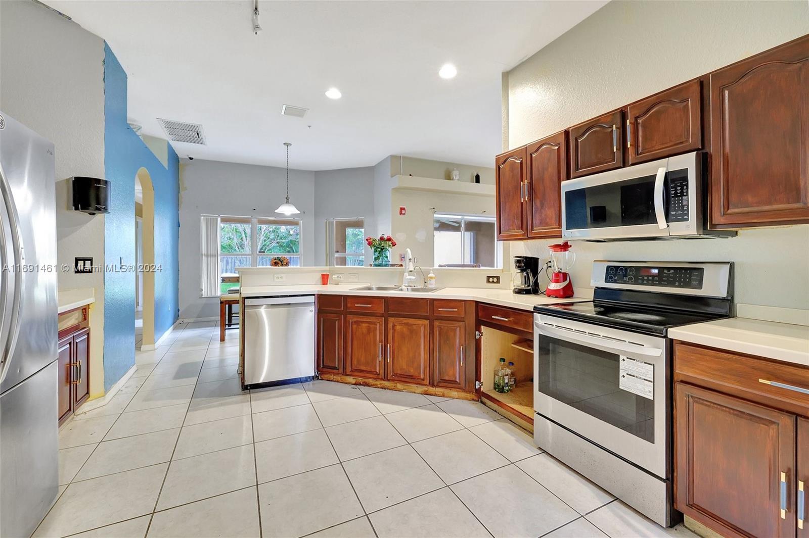 4022 SW Bamberg St, Port Saint Lucie, Florida image 13