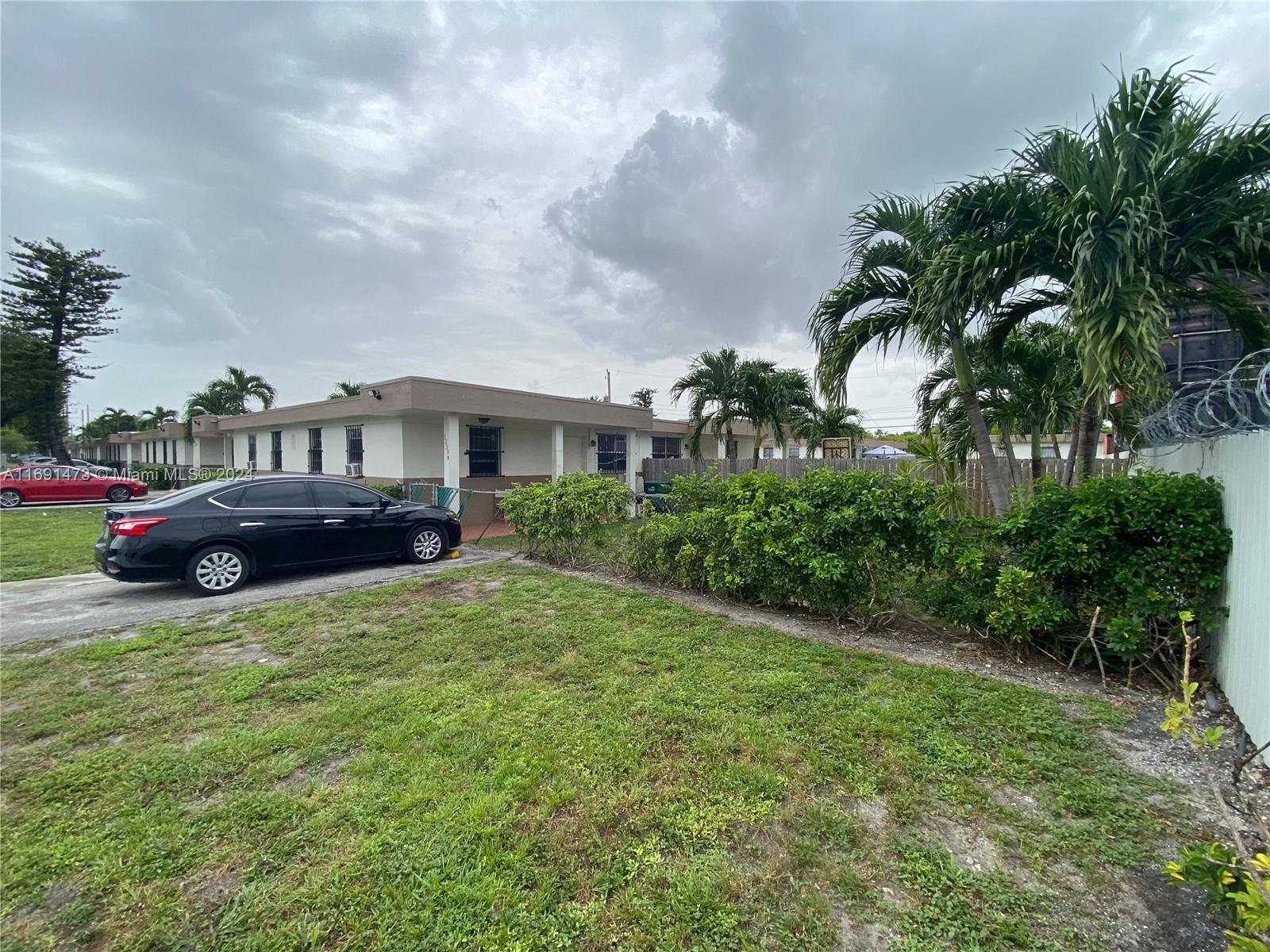 3235 NW 46th St, Miami, Florida image 8