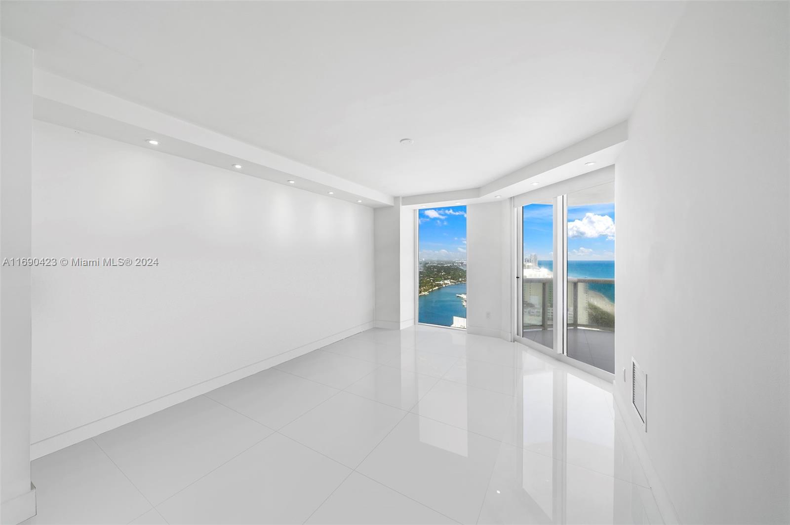 4779 Collins Ave #3608, Miami Beach FL 33140