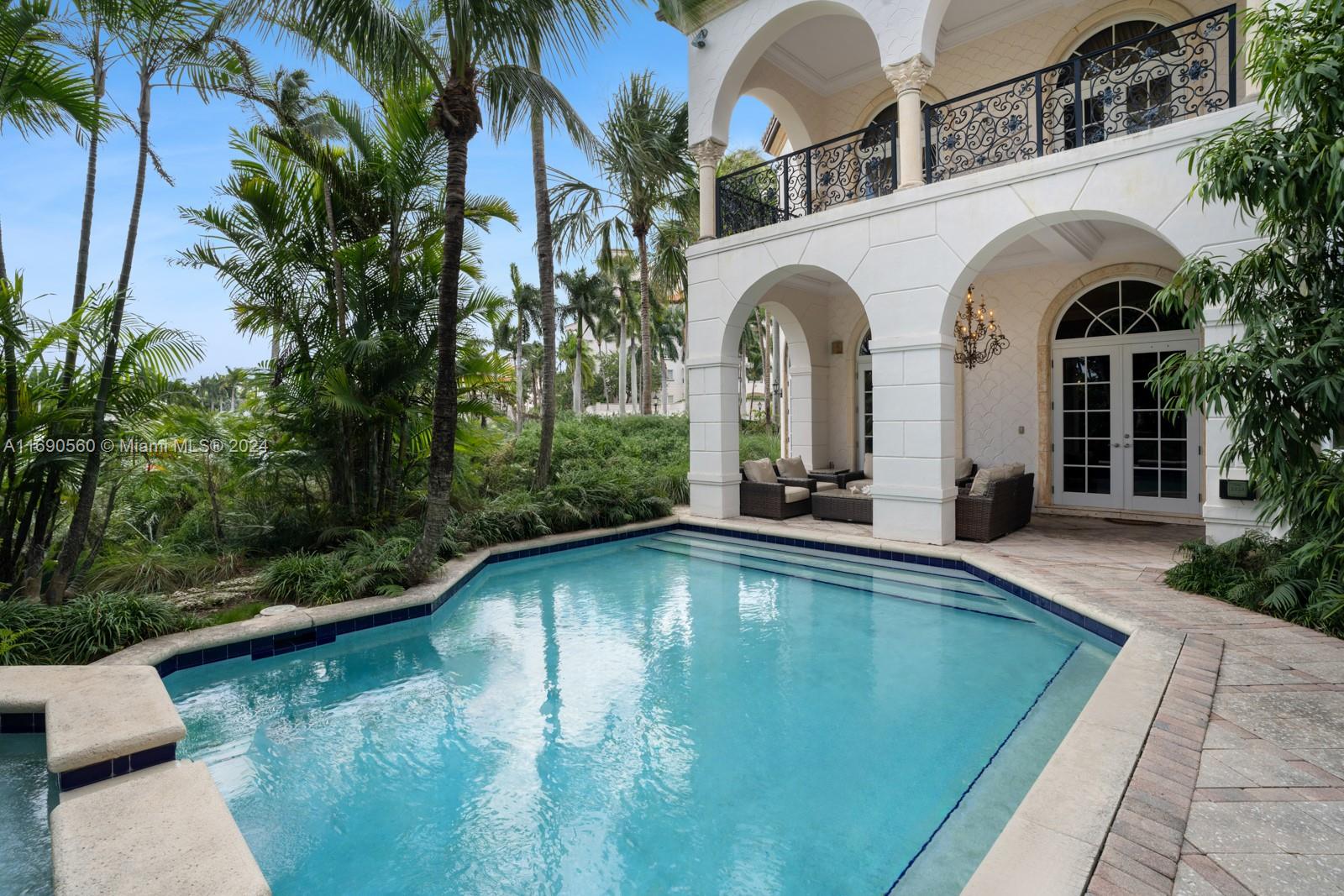 6923 Valencia Dr, Miami Beach, Florida image 10