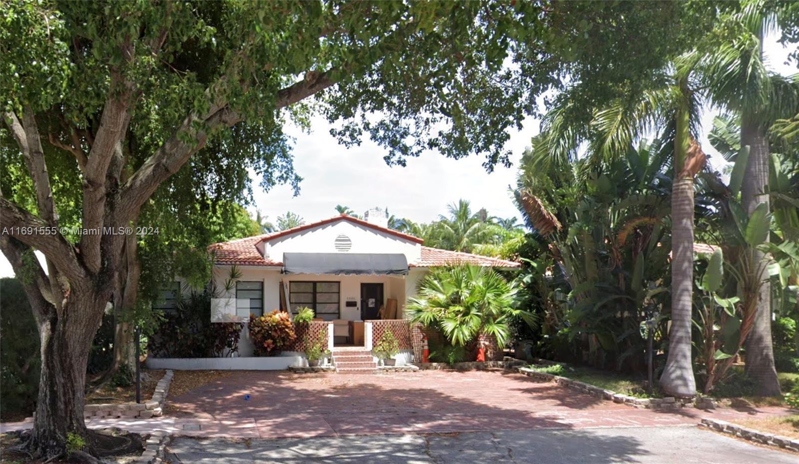 Welcome to this charming single-family home nestled in the heart of Miami Beach at 4420 Royal Palm Ave! Built with character and history, this delightful residence exudes warmth with its original wood floors and timeless architectural details. Perfect for modern living, the home is equipped with an electric car charging station, blending classic charm with contemporary convenience. This inviting home offers both comfort and style, ideal for those looking to enjoy the vibrant Miami Beach lifestyle. Don’t miss the opportunity to make this gem your next rental! Attached efficiency has tenant.