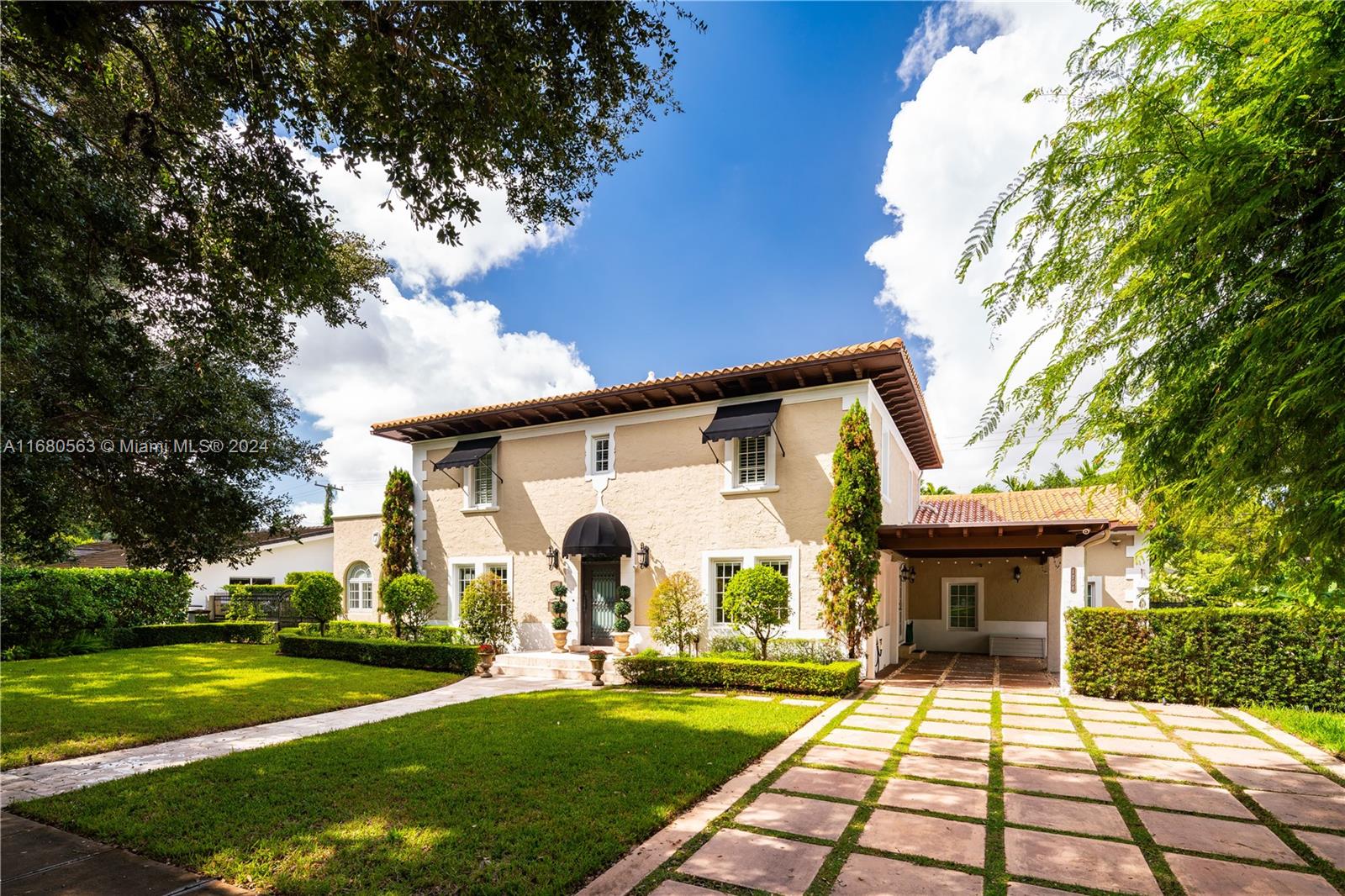 1706 Country Club Prado, Coral Gables, Florida image 1