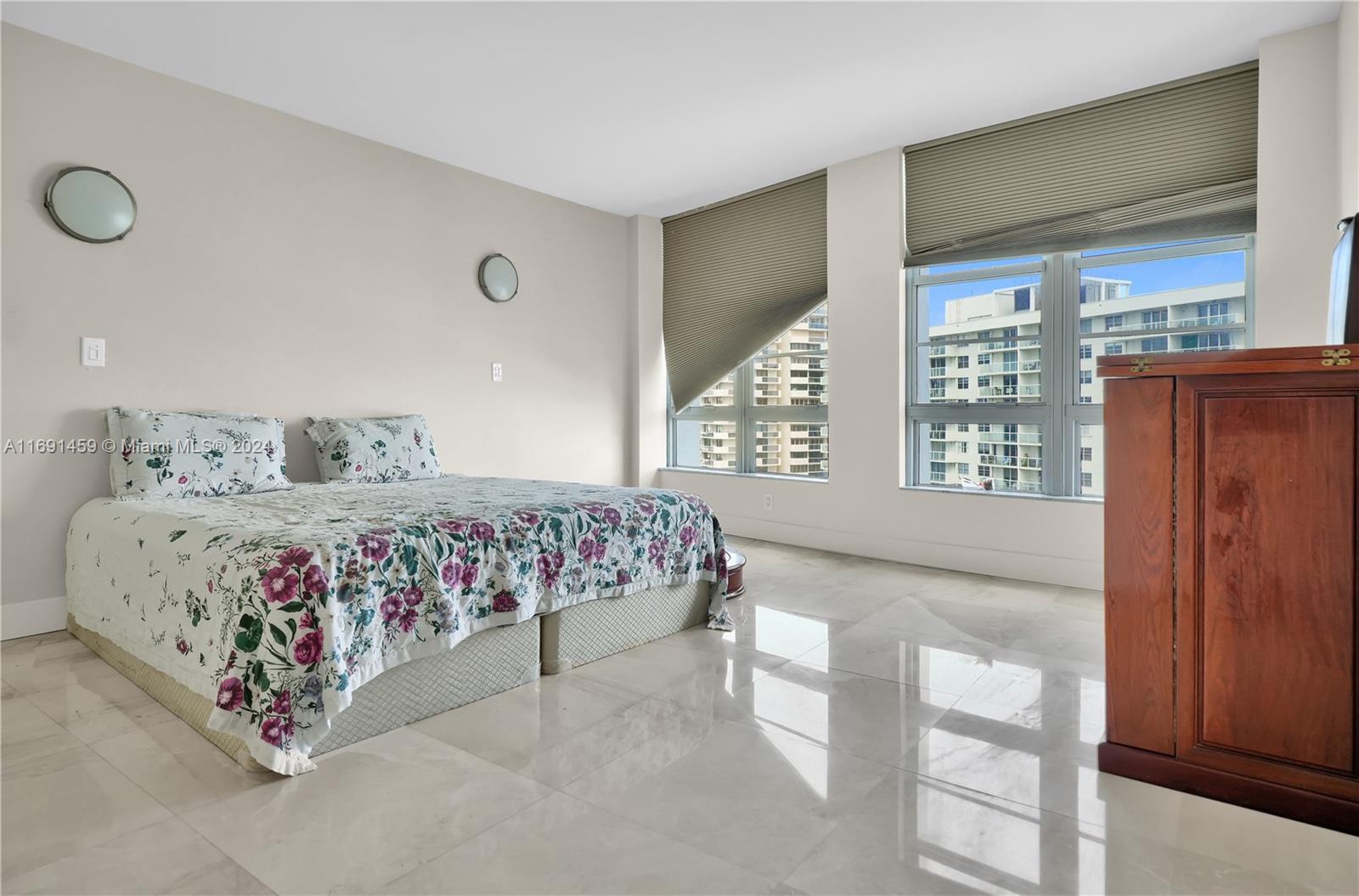 5660 Collins Ave #15B, Miami Beach, Florida image 14