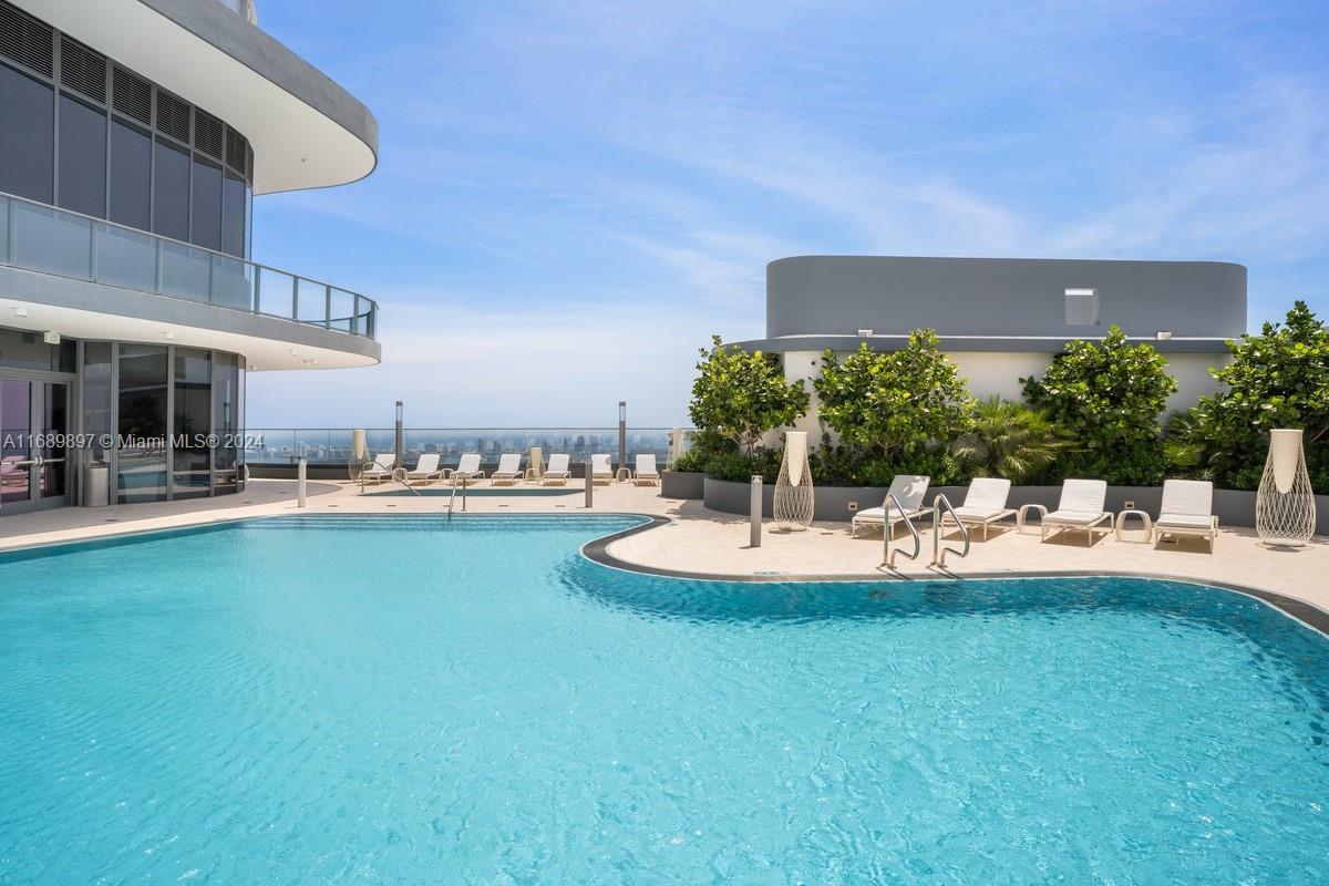 1000 Brickell Plz #3511, Miami FL 33131
