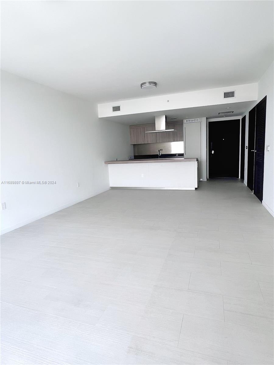 1000 Brickell Plz #3511, Miami FL 33131