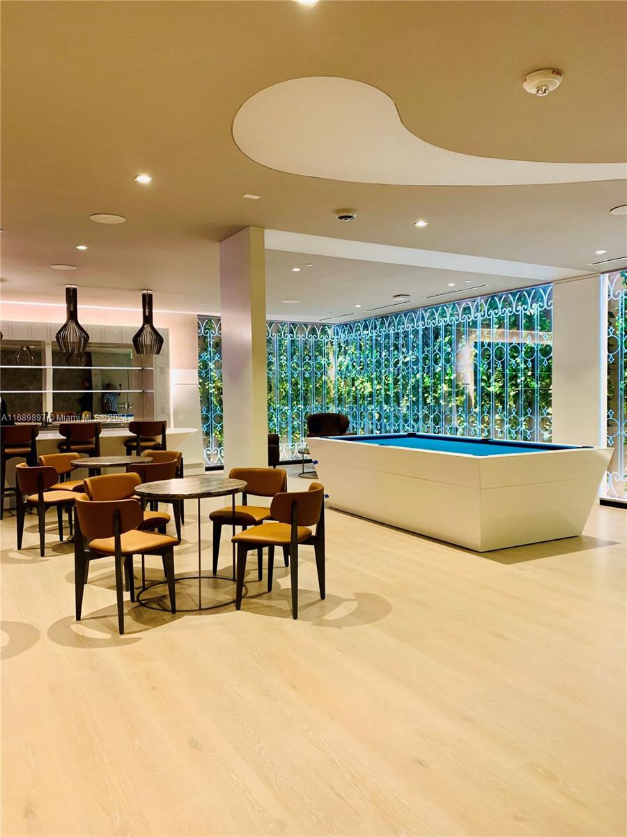 1000 Brickell Plz #3511, Miami FL 33131