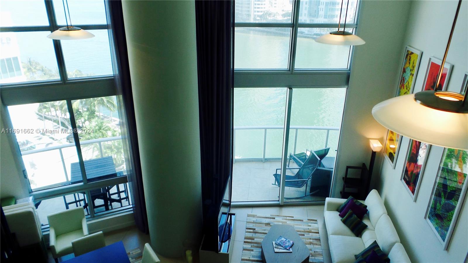 300 S Biscayne Blvd #Loft 818, Miami FL 33131