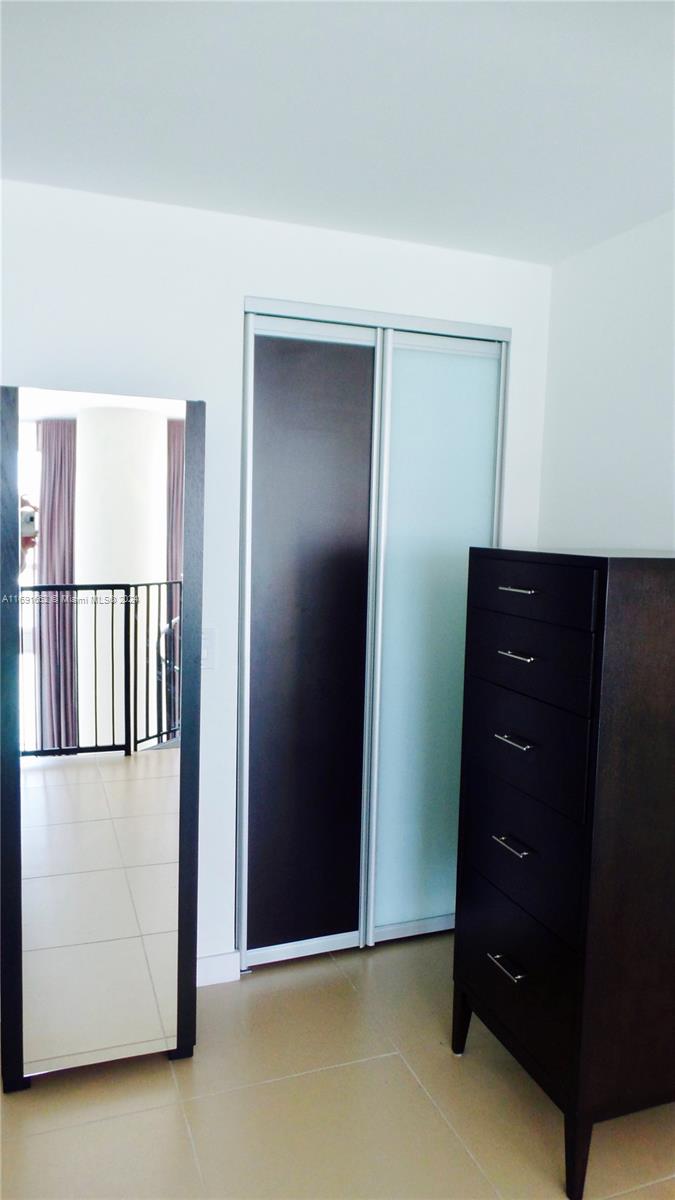 300 S Biscayne Blvd #Loft 818, Miami FL 33131