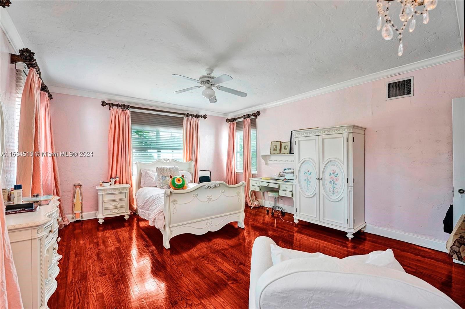 5252 La Gorce, Miami Beach, Florida image 36