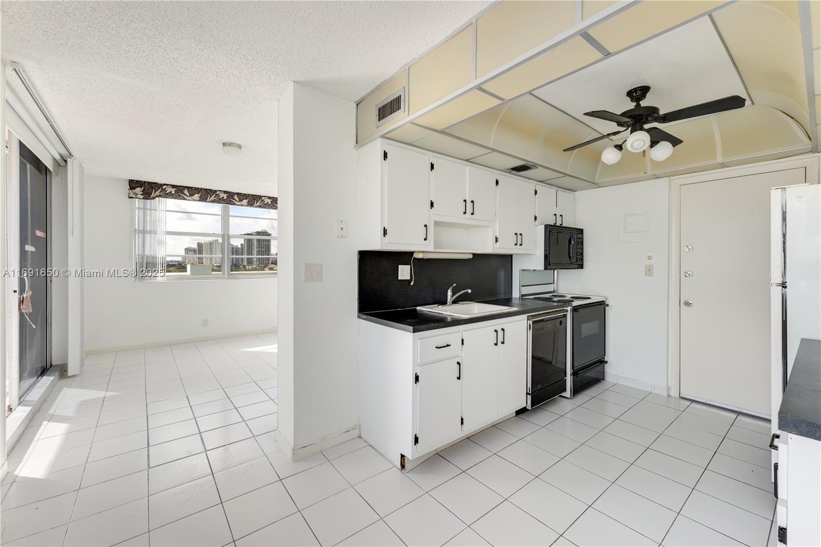 3161 S Ocean Dr #806, Hallandale Beach, Florida image 11