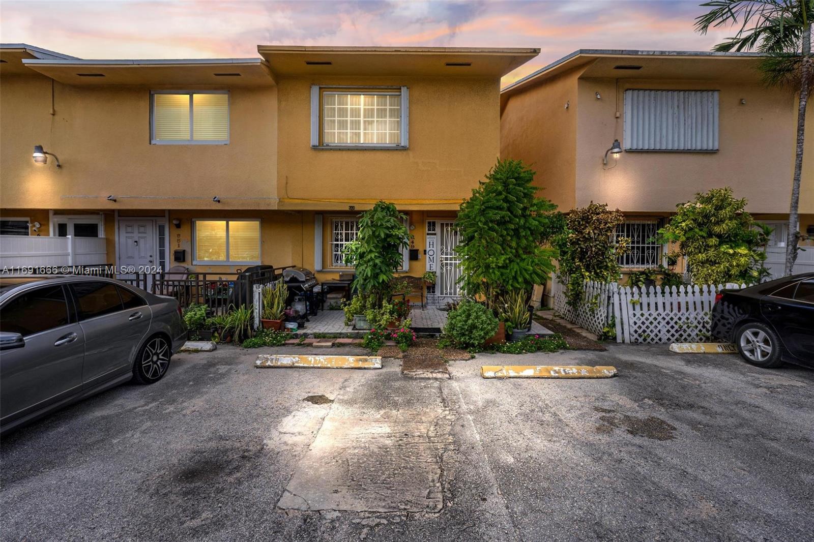 649 W 68th St #649, Hialeah, Florida image 1