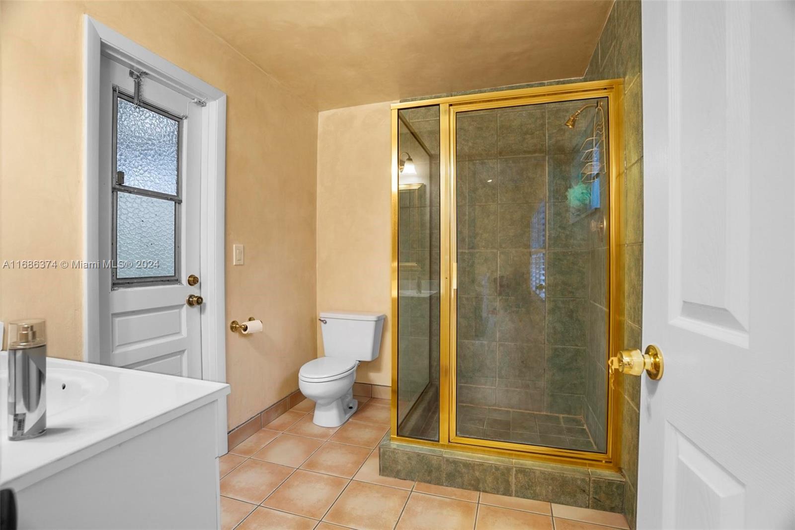 501 Lake Tree Dr, Weston, Florida image 28