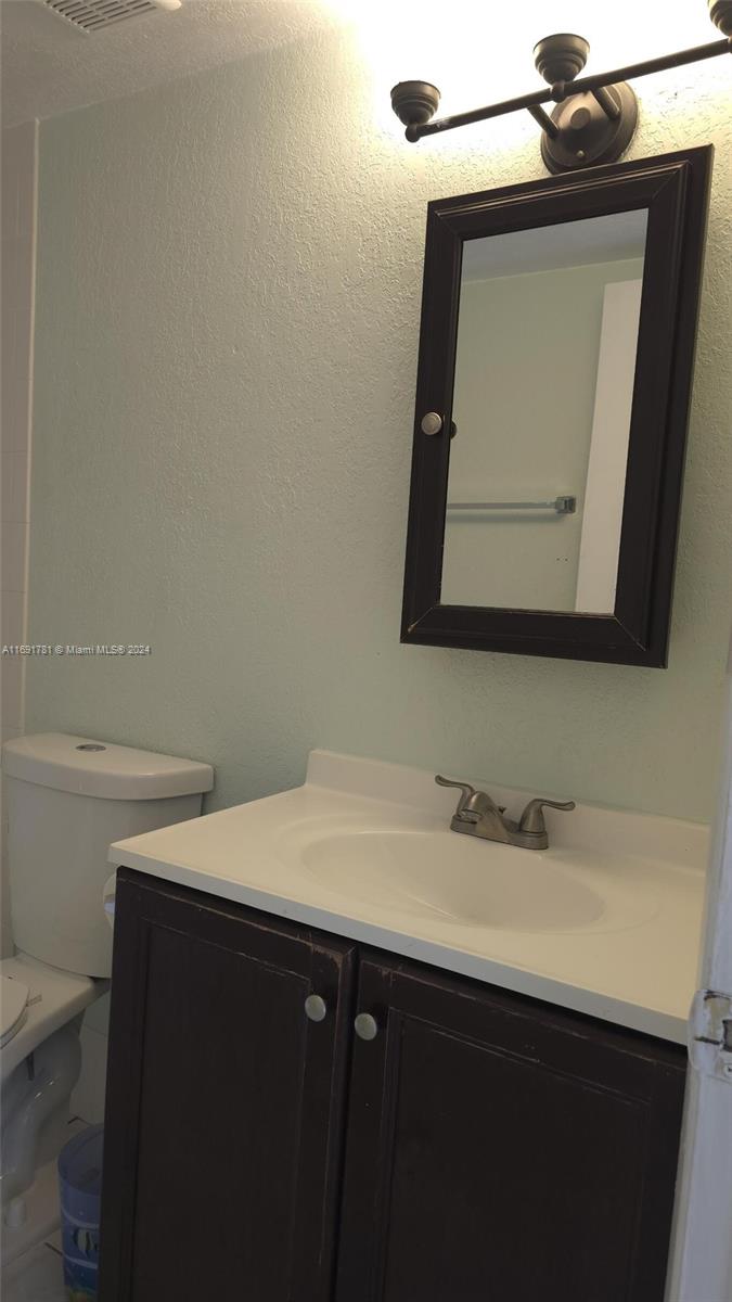 5665 W 20th Ave #408, Hialeah, Florida image 17