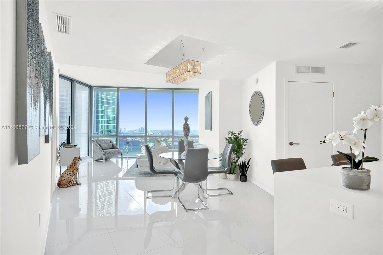 851 NE 1st Ave #2909, Miami FL 33132