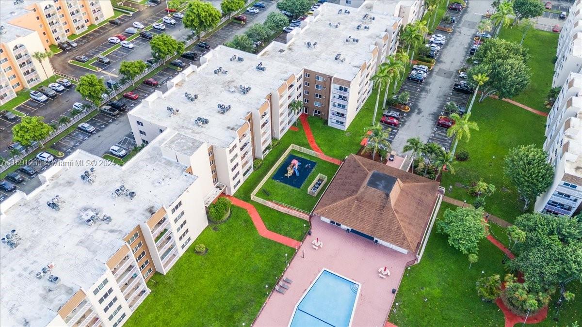 6940 Miami Gardens Dr #1-519, Hialeah, Florida image 31