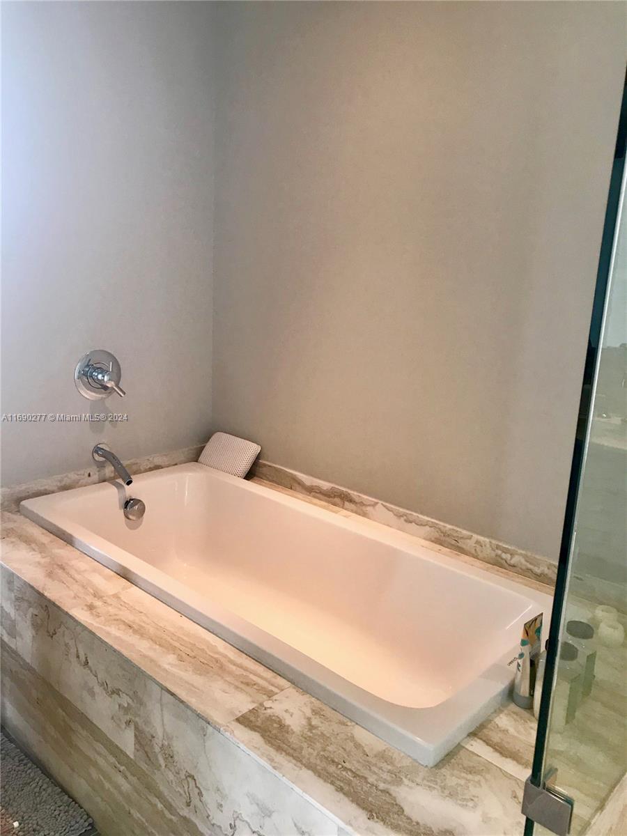 2900 NE 7th Ave #3608, Miami FL 33137