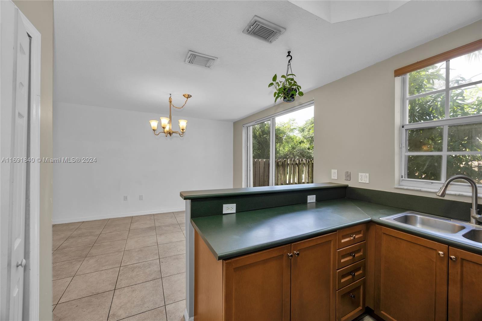 Residential, Cutler Bay, Florida image 20