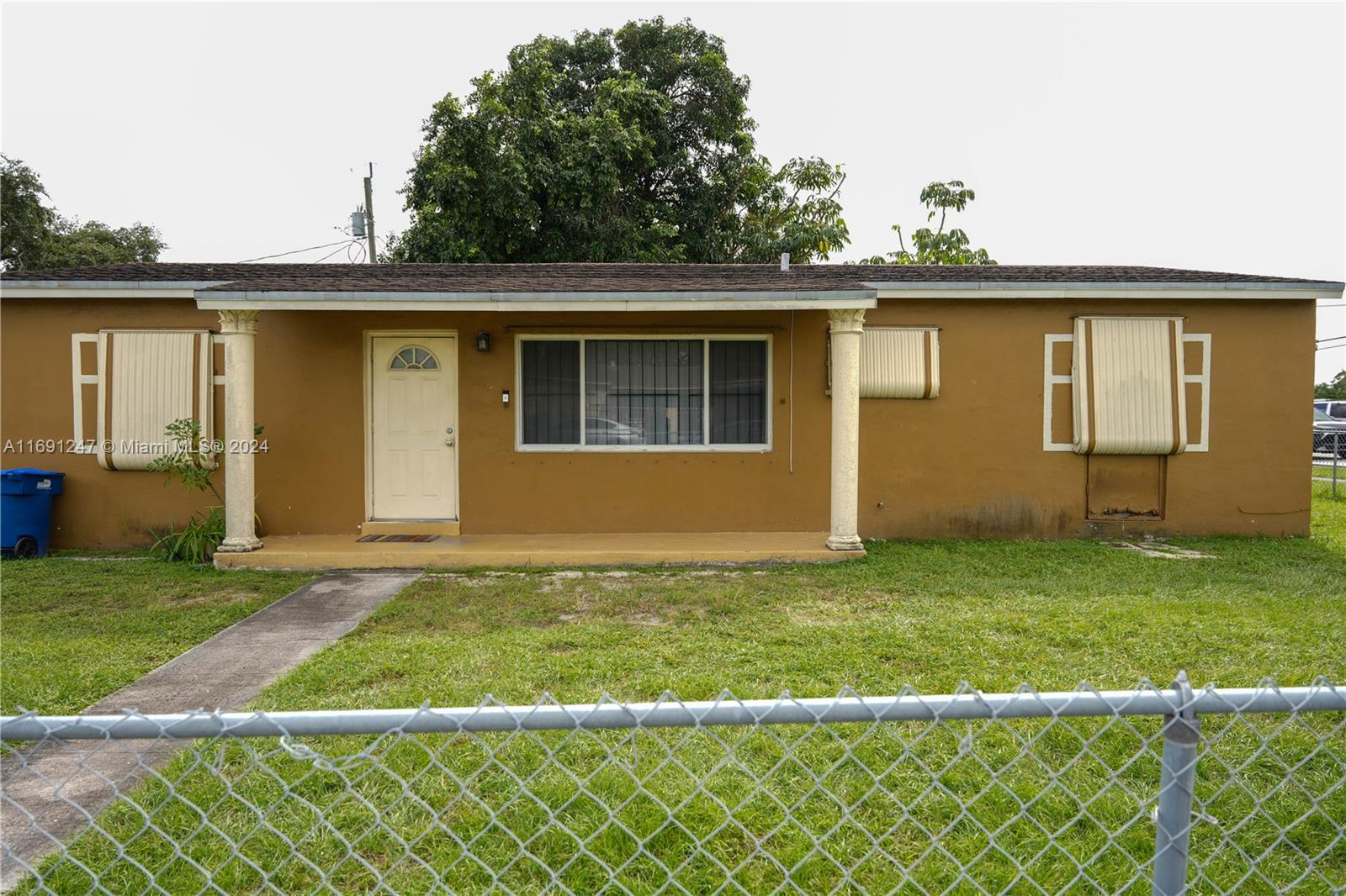 3130 NW 160th St, Miami Gardens, Florida image 1