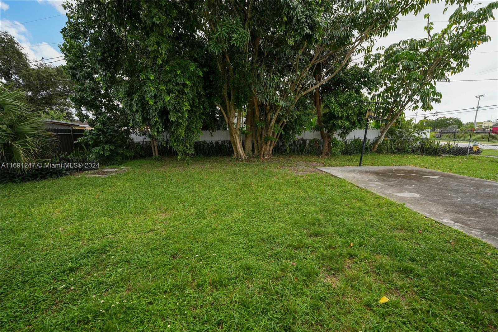 3130 NW 160th St, Miami Gardens, Florida image 7