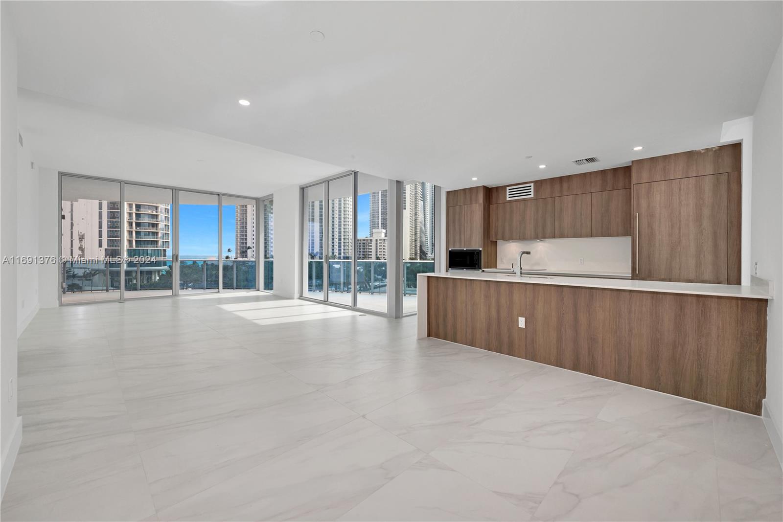 17550 Collins Ave #501, Sunny Isles Beach, Florida image 3