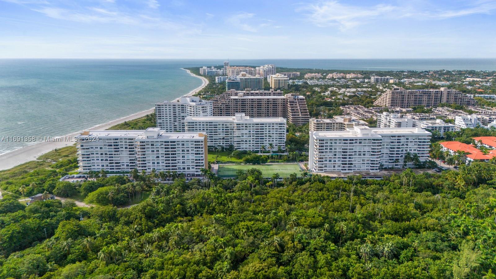 199 Ocean Lane Dr #811, Key Biscayne FL 33149