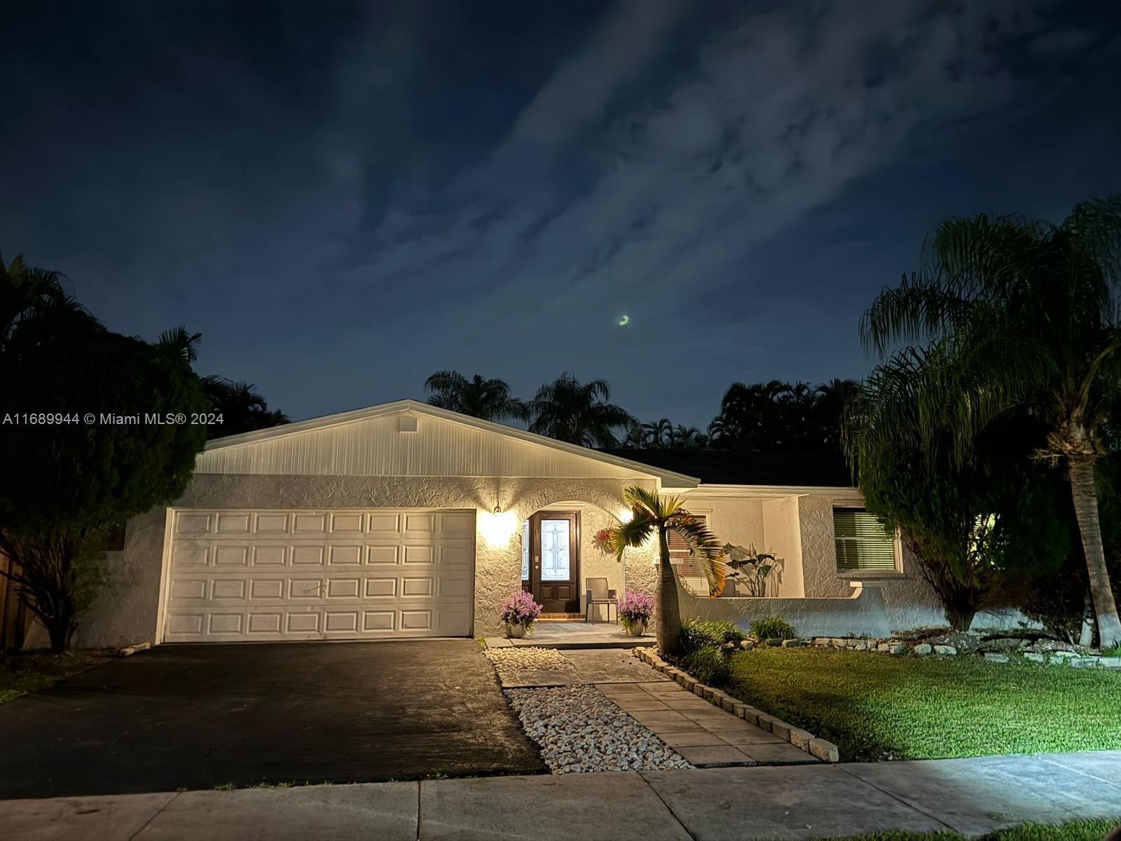 19964 SW 82nd Pl, Cutler Bay, Florida image 32