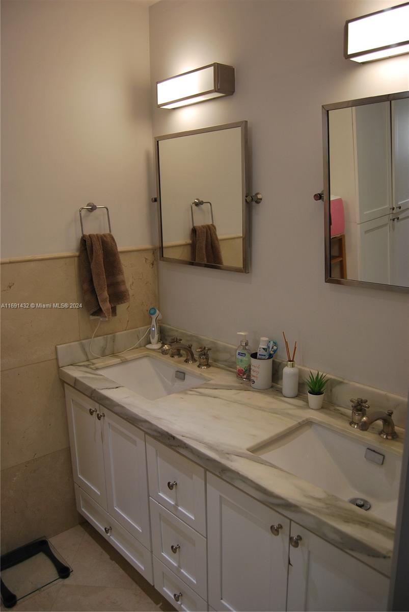 2055 Arch Creek Dr, North Miami, Florida image 33