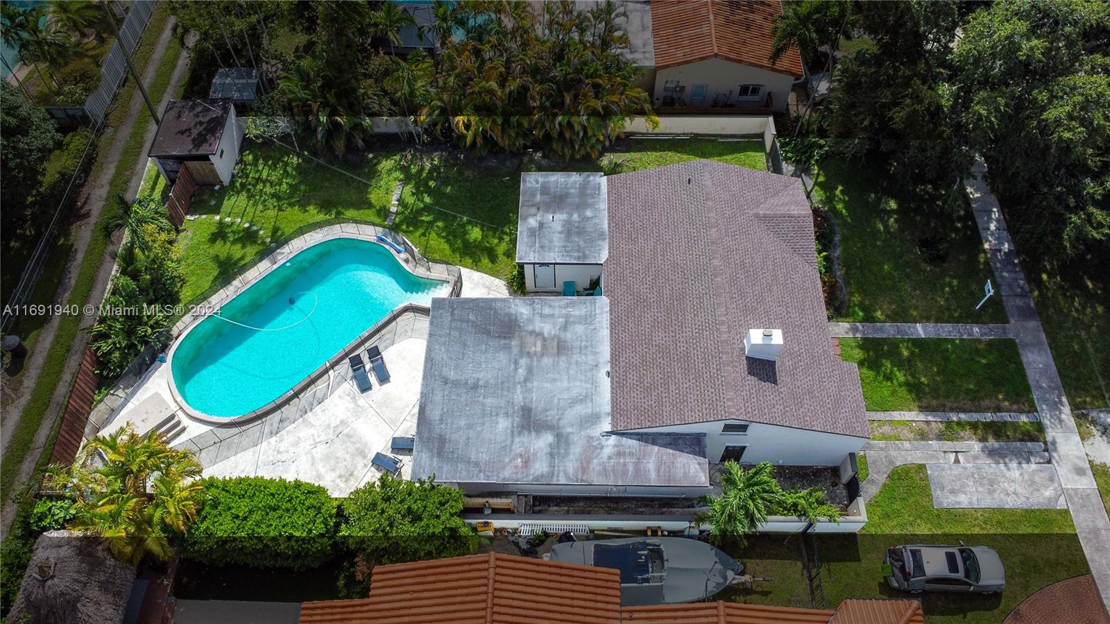 365 De Leon Dr, Miami Springs, Florida image 3