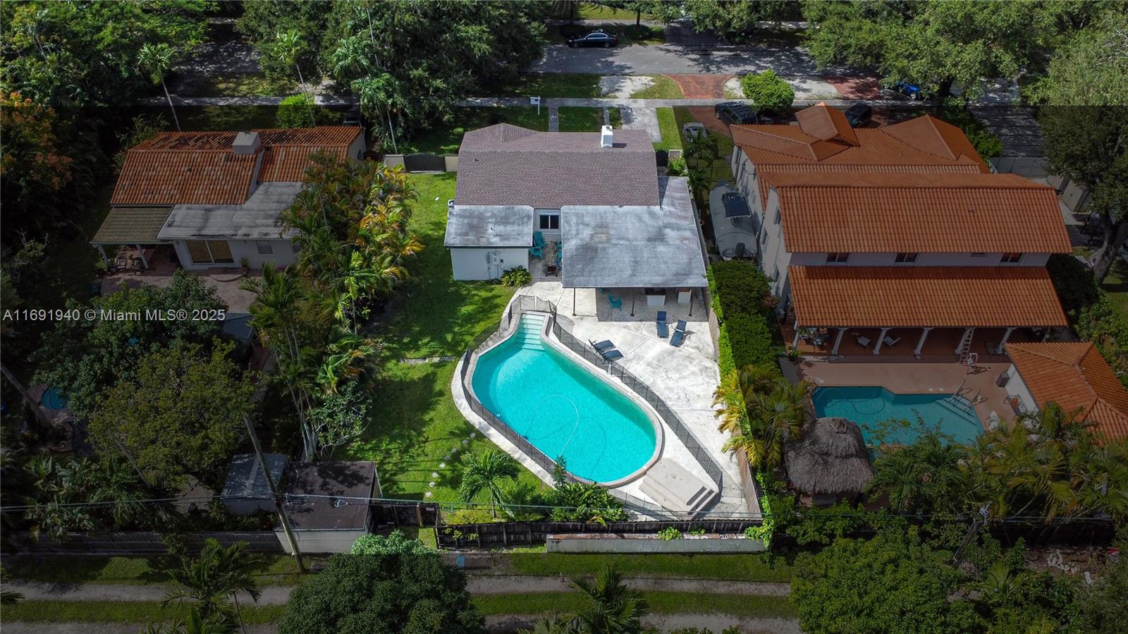 365 De Leon Dr, Miami Springs, Florida image 3