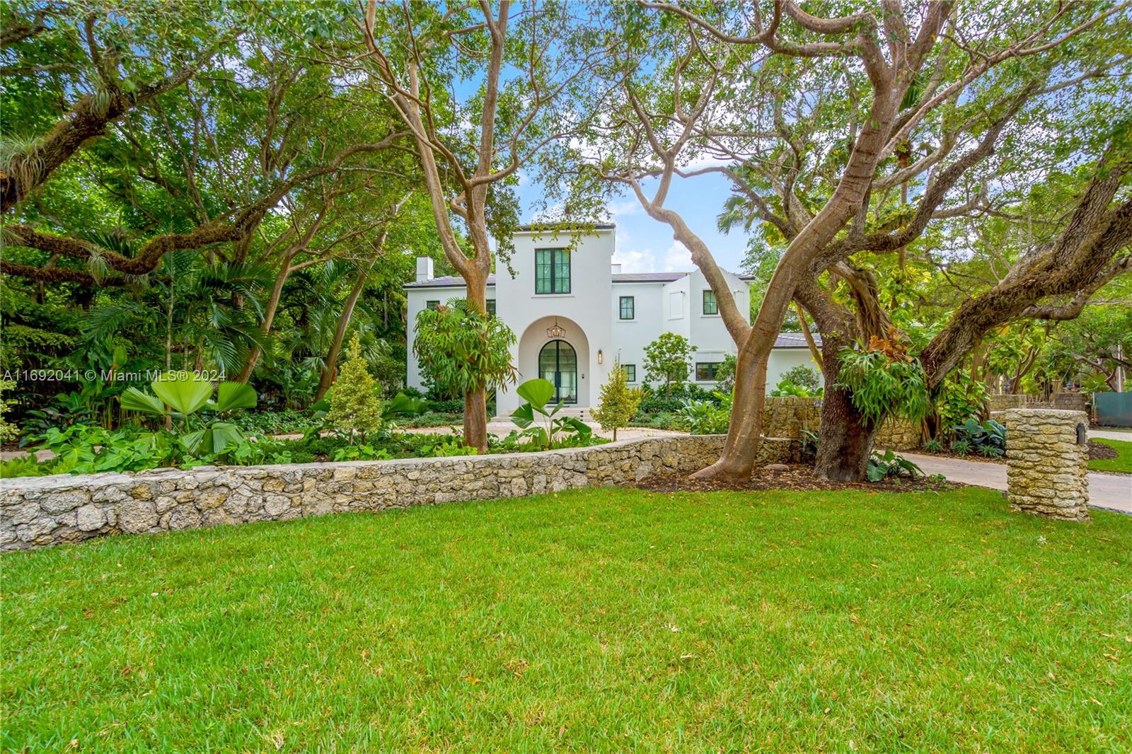 4860 Hammock Lake Drive, Coral Gables, Florida image 1