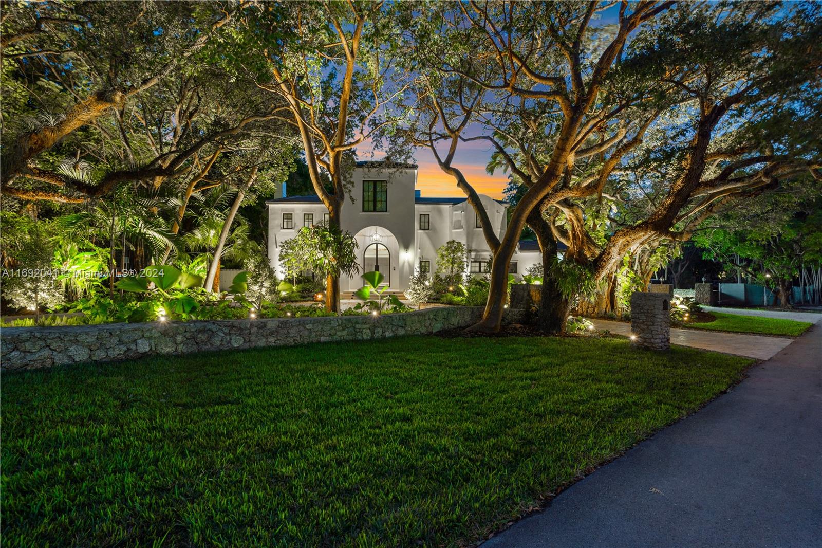 4860 Hammock Lake Drive, Coral Gables, Florida image 28