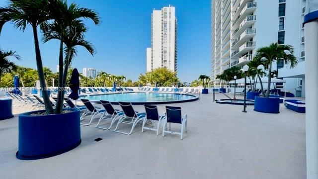 3731 N Country Club Dr #1121, Aventura, Florida image 9