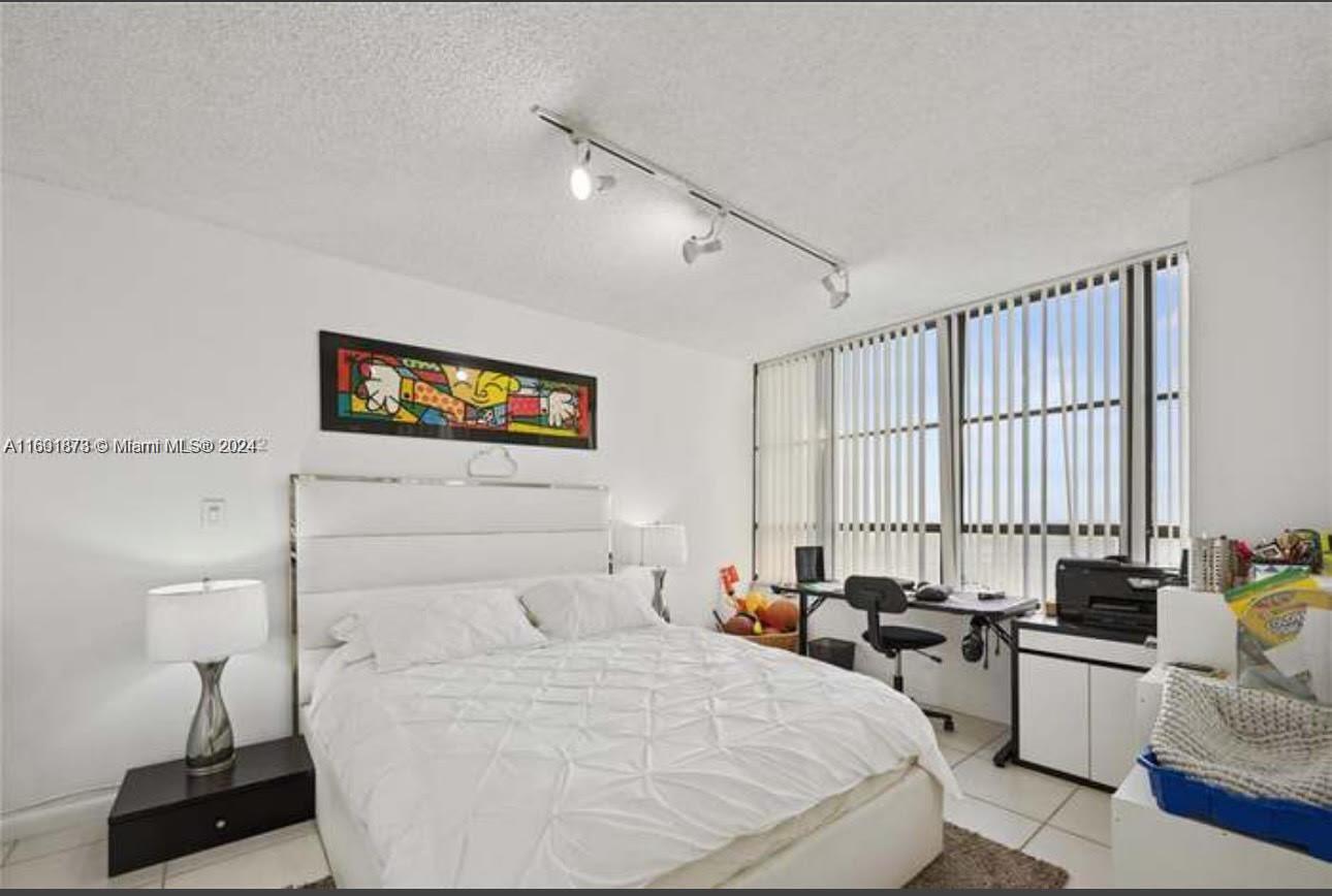 500 Three Islands Blvd #509, Hallandale Beach, Florida image 4