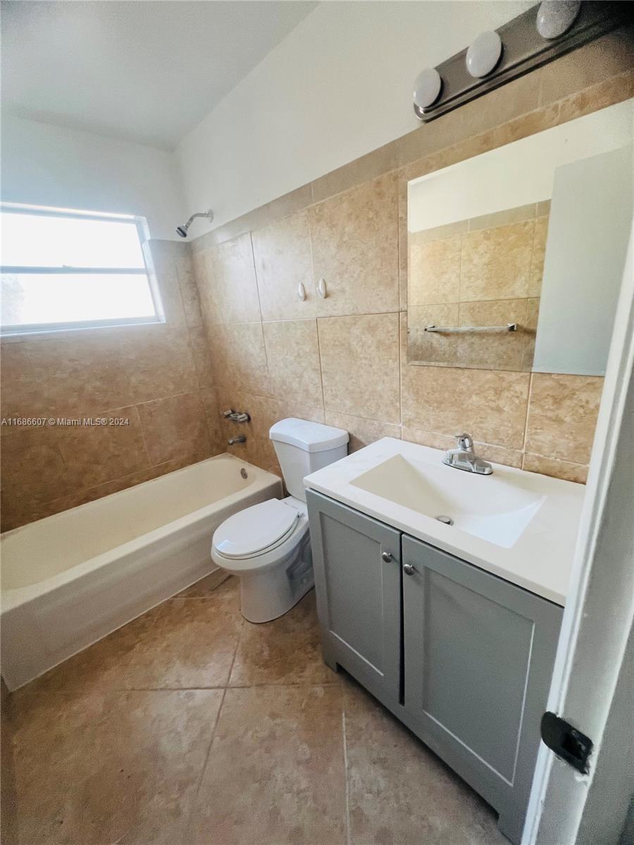 2350 SW 18th Ter, Fort Lauderdale, Florida image 23