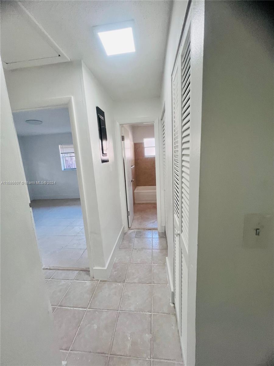 2350 SW 18th Ter, Fort Lauderdale, Florida image 25
