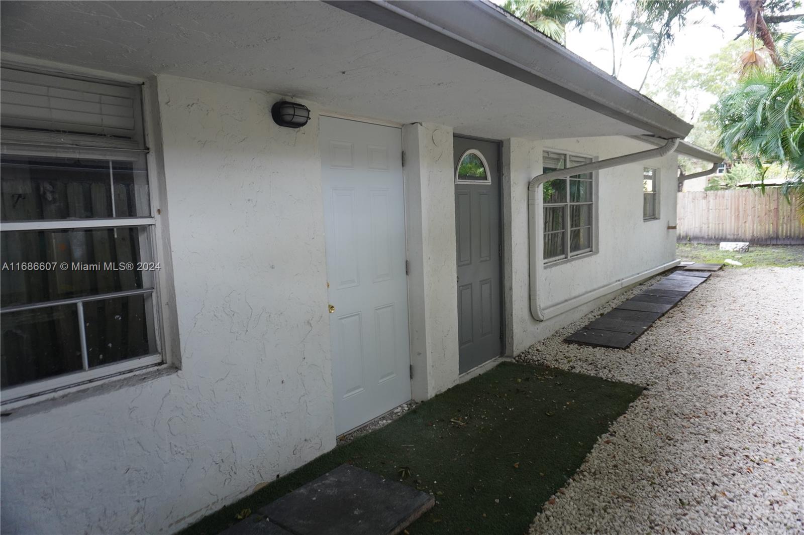 2350 SW 18th Ter, Fort Lauderdale, Florida image 7