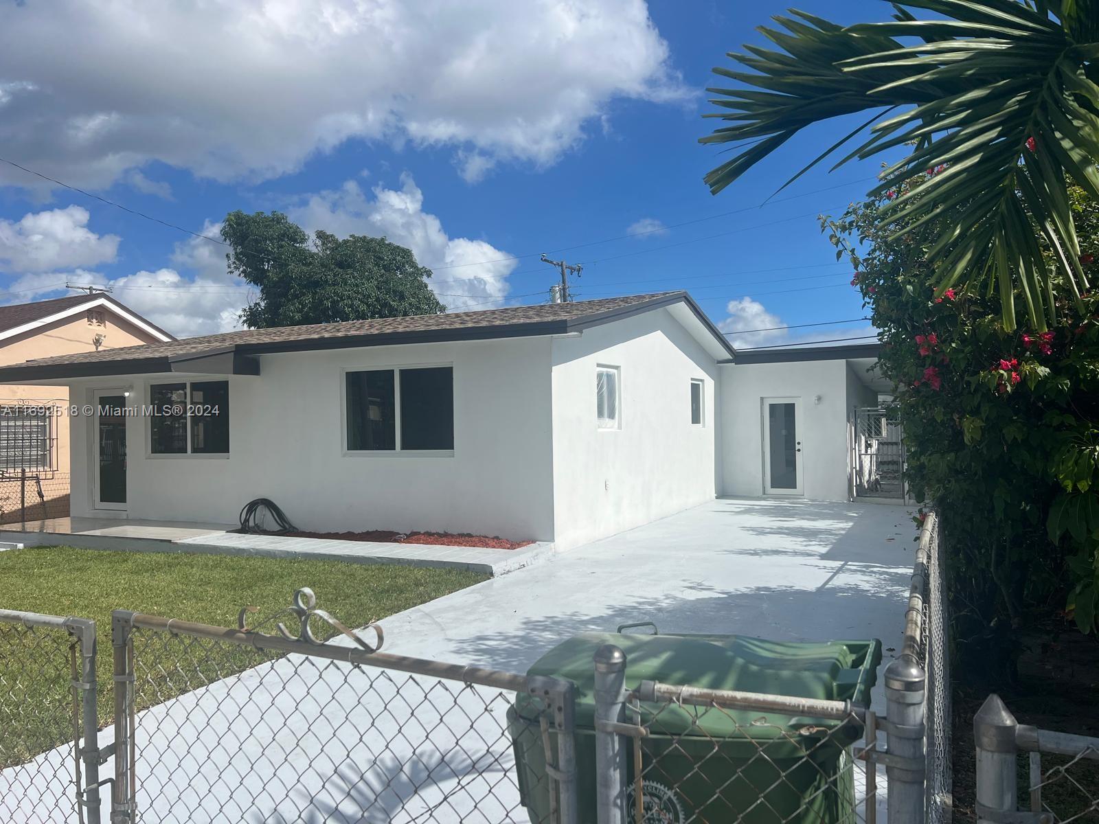 4787 E 8th Ct, Hialeah, Florida image 2